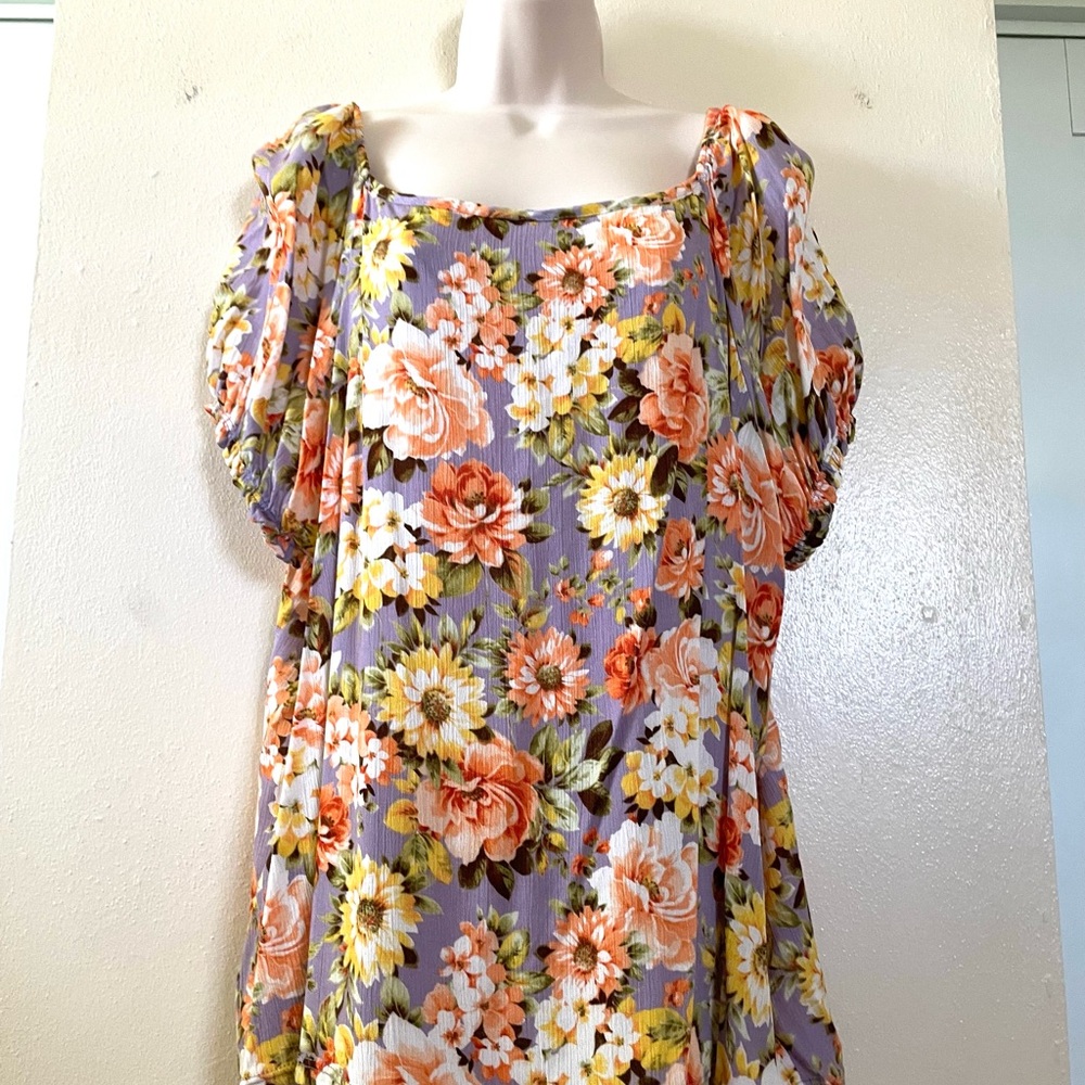 🎉HP🎉Orange and Yellow Puff Sleeve Blouse with Ruffled Style